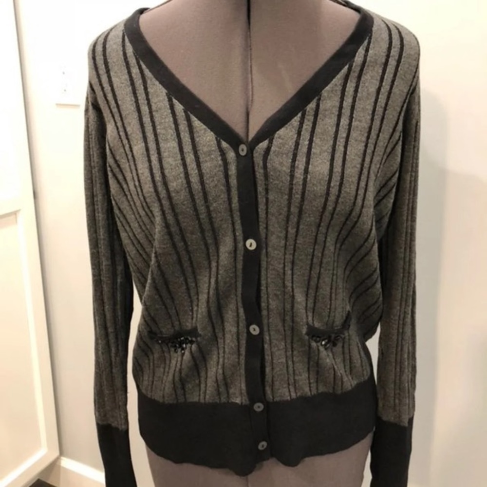 Simply Vera Vera Wang Grey Sweater Never Worn